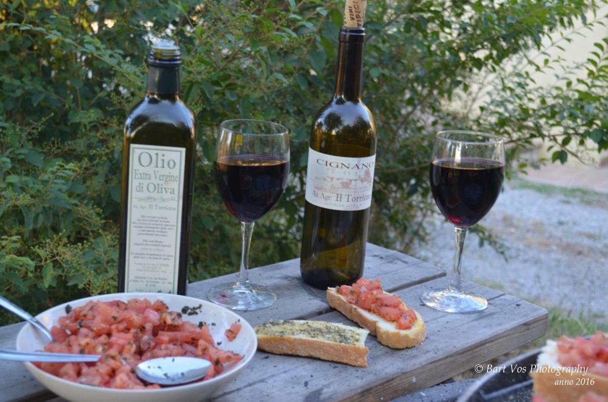 Agriturismo Il Torrione เชร์ตาลโด ภายนอก รูปภาพ