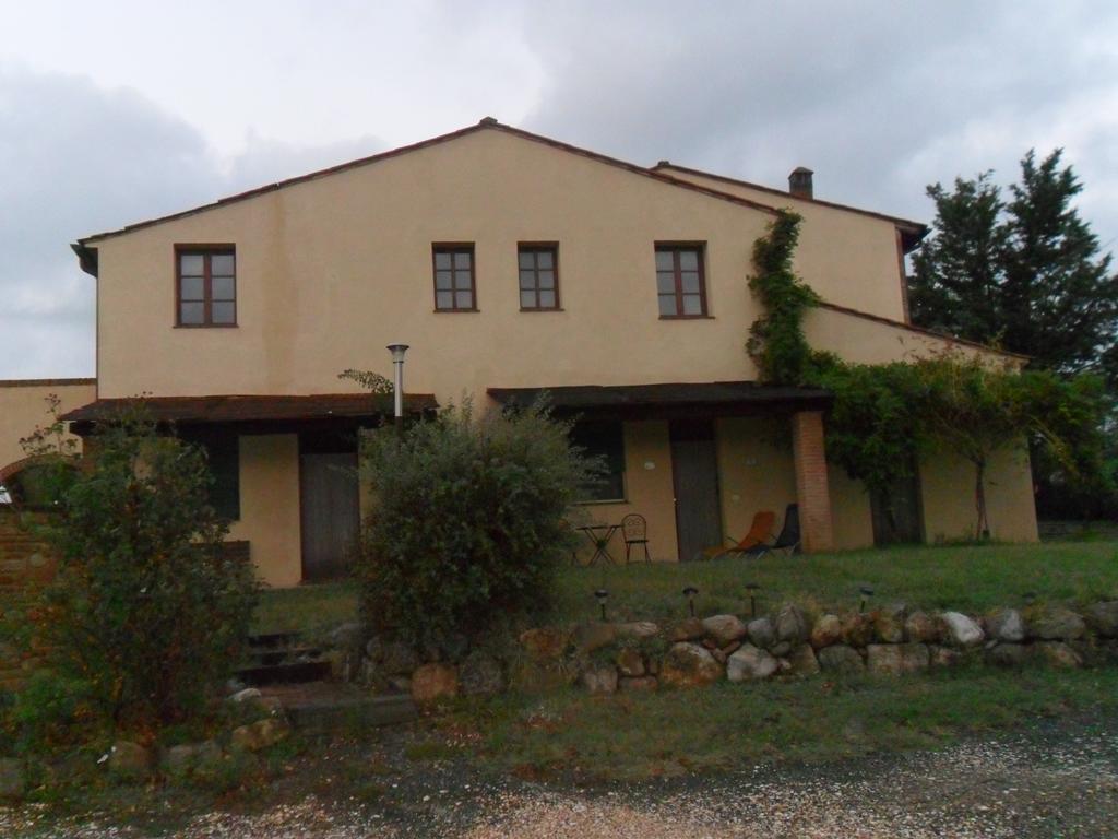 Agriturismo Il Torrione เชร์ตาลโด ภายนอก รูปภาพ