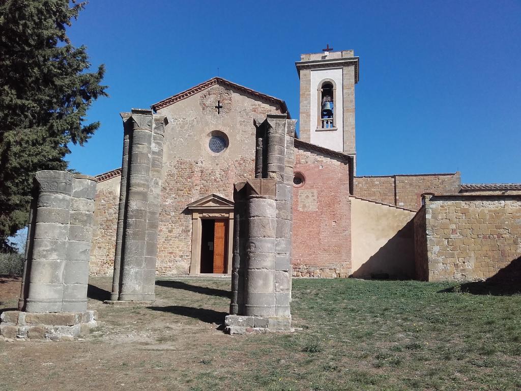 Agriturismo Il Torrione เชร์ตาลโด ภายนอก รูปภาพ