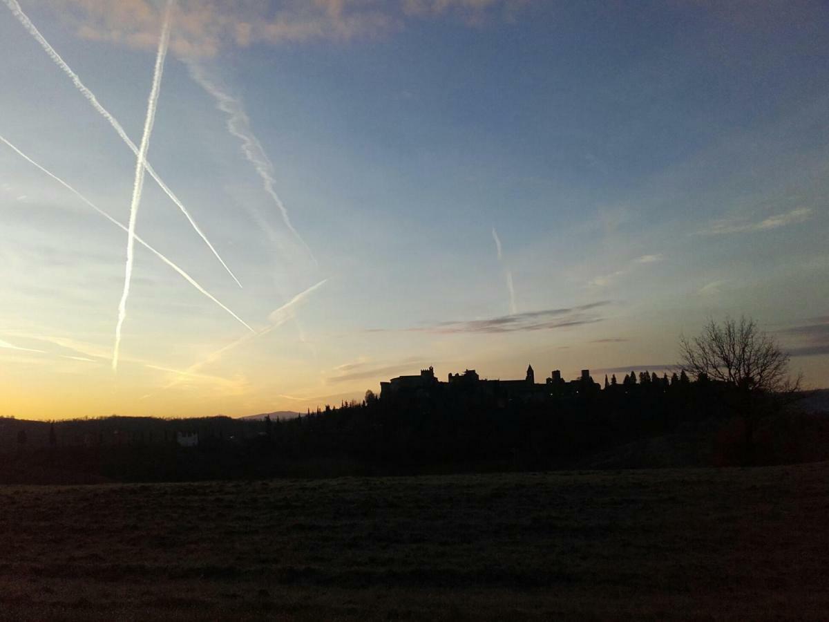 Agriturismo Il Torrione เชร์ตาลโด ภายนอก รูปภาพ