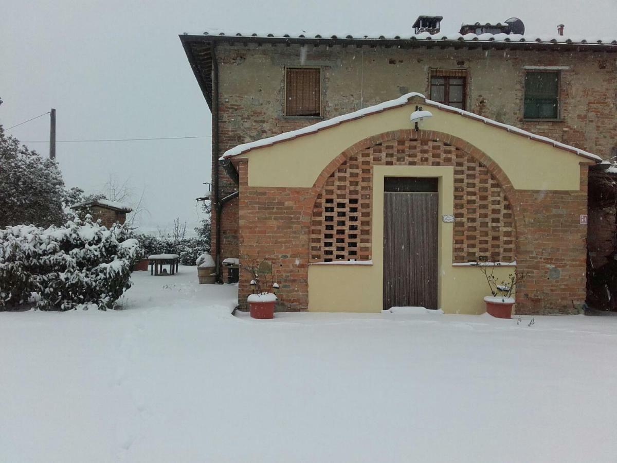 Agriturismo Il Torrione เชร์ตาลโด ภายนอก รูปภาพ