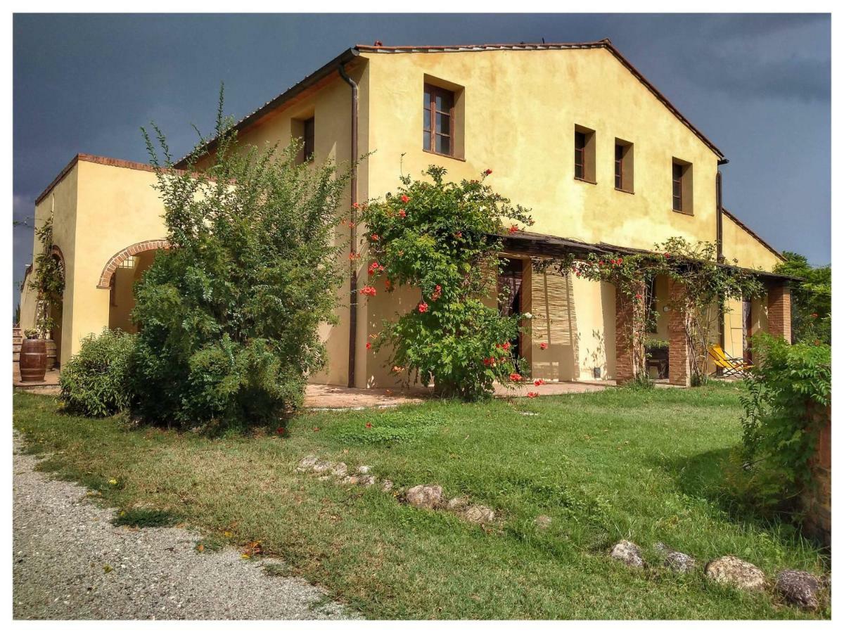 Agriturismo Il Torrione เชร์ตาลโด ภายนอก รูปภาพ