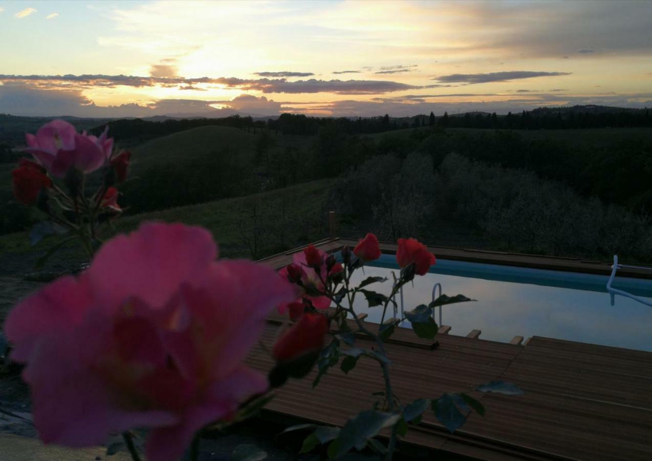 Agriturismo Il Torrione เชร์ตาลโด ภายนอก รูปภาพ