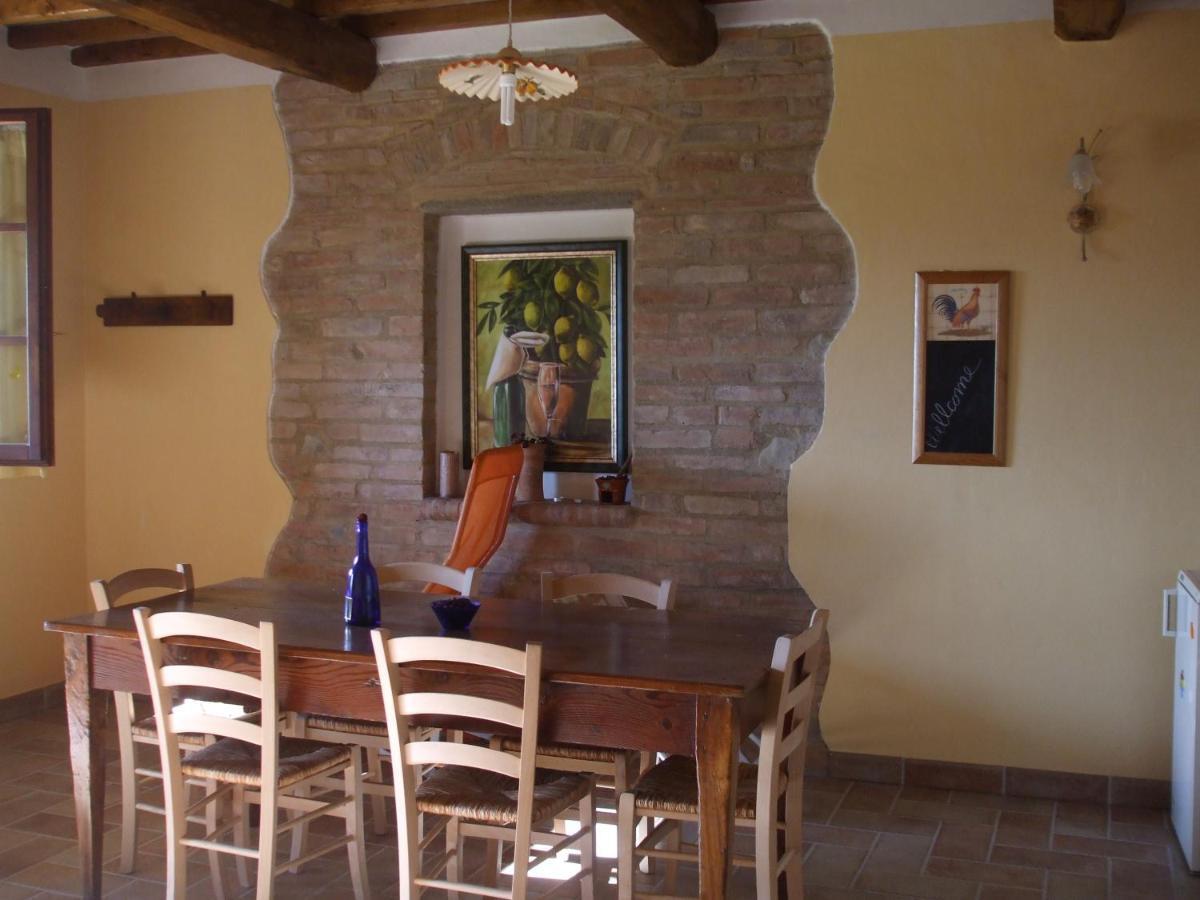 Agriturismo Il Torrione Villa เชร์ตาลโด ห้อง รูปภาพ